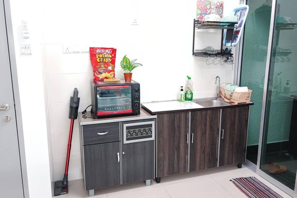 10A Yolo Budget Condo Куала-Лумпур Экстерьер фото